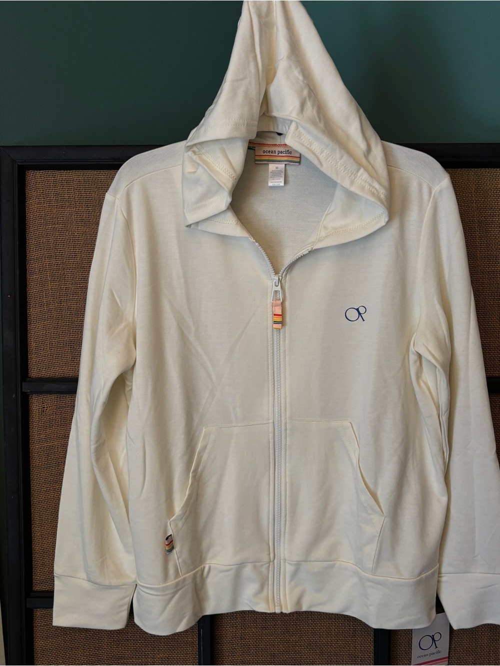 OP OCEAN PACIFIC WOMENS SIZE MEDIUM CREAM COLOR ZIPUP LOUNGEWEAR HOODIE